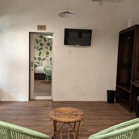 Inn House Homestay Dadapan ภายนอก รูปภาพ