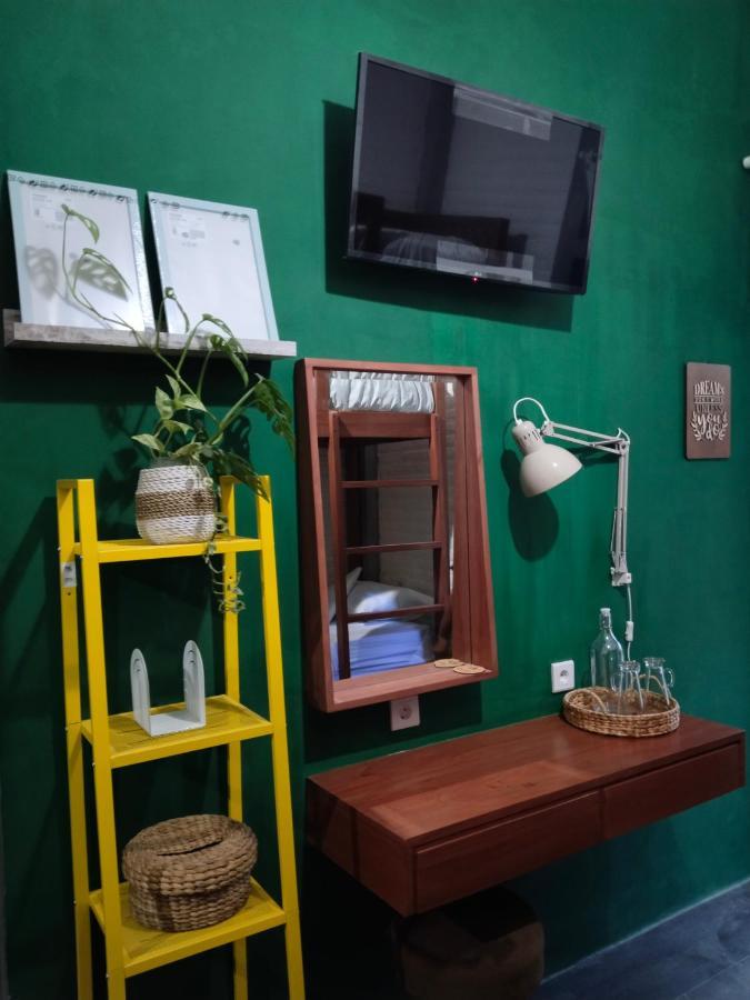 Inn House Homestay Dadapan ภายนอก รูปภาพ