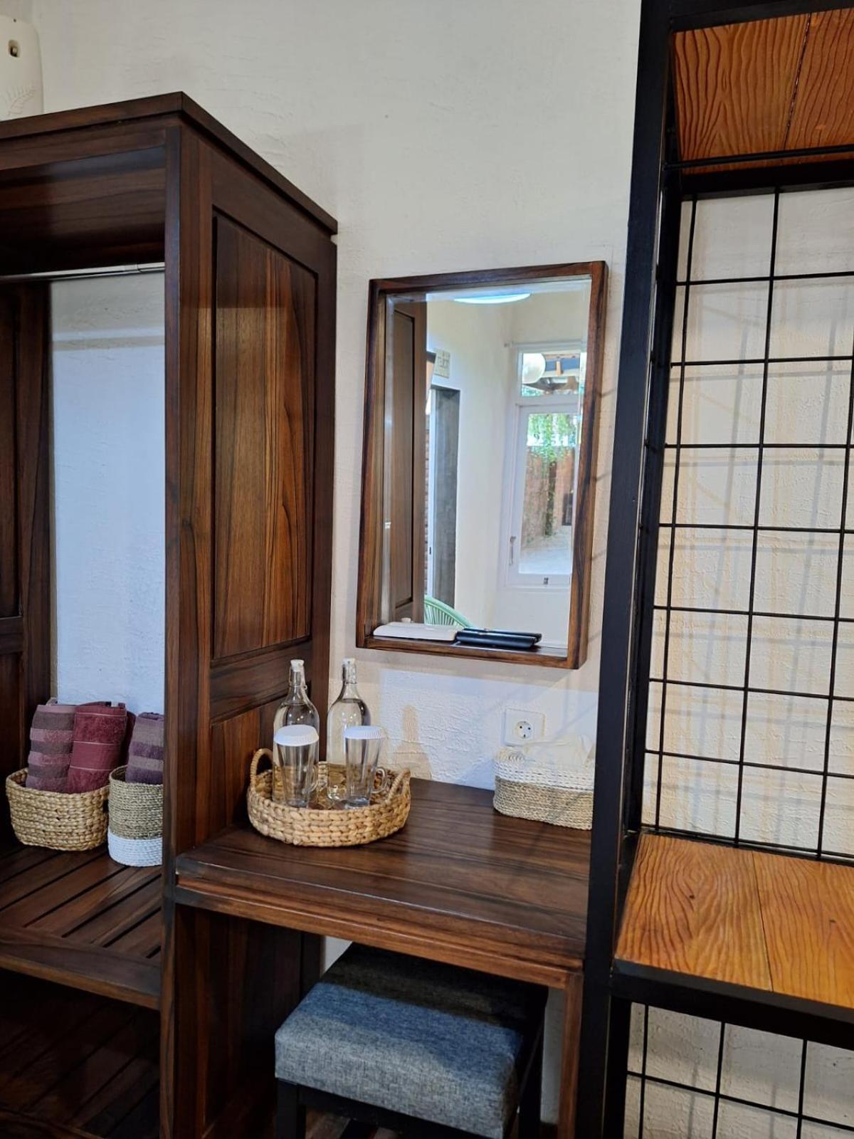 Inn House Homestay Dadapan ภายนอก รูปภาพ