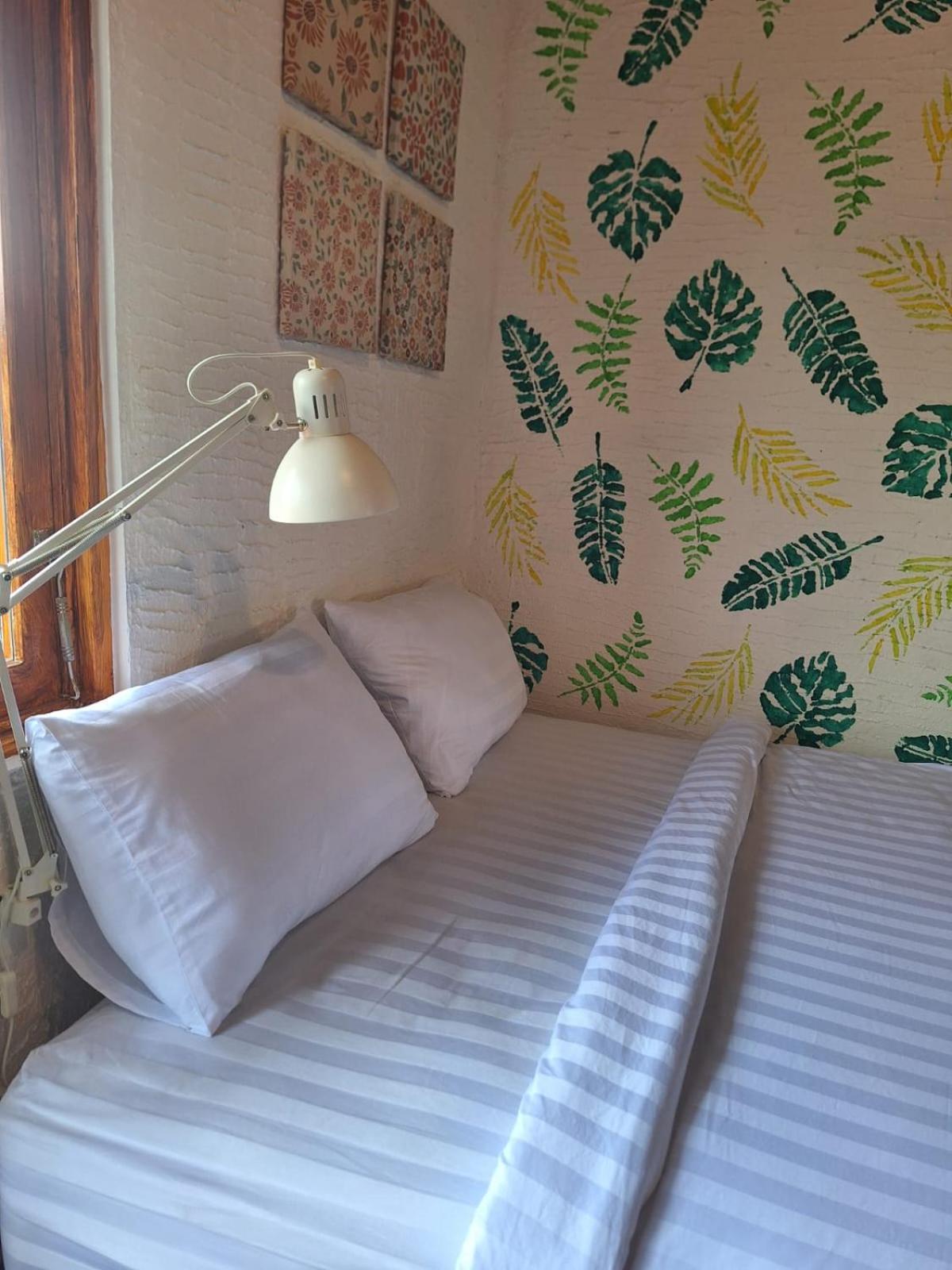 Inn House Homestay Dadapan ภายนอก รูปภาพ
