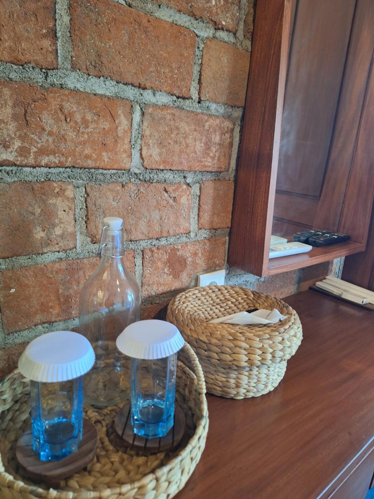 Inn House Homestay Dadapan ภายนอก รูปภาพ